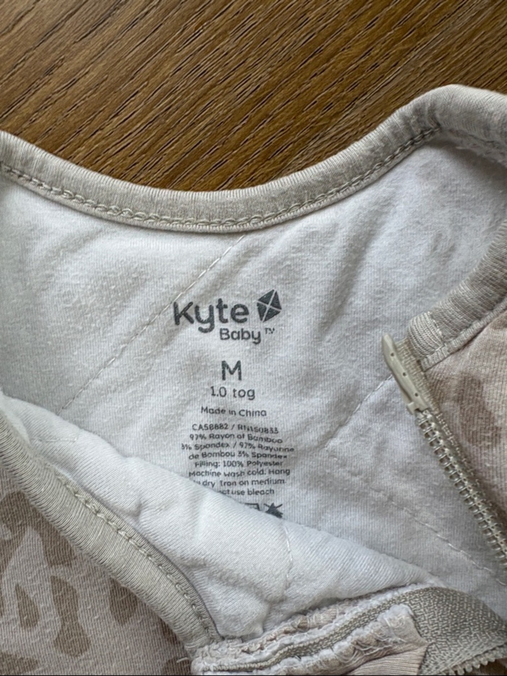 KYTE Baby Sleep Sack Medium - Tan Leopard 1.0 TOG - Picture 2 of 3